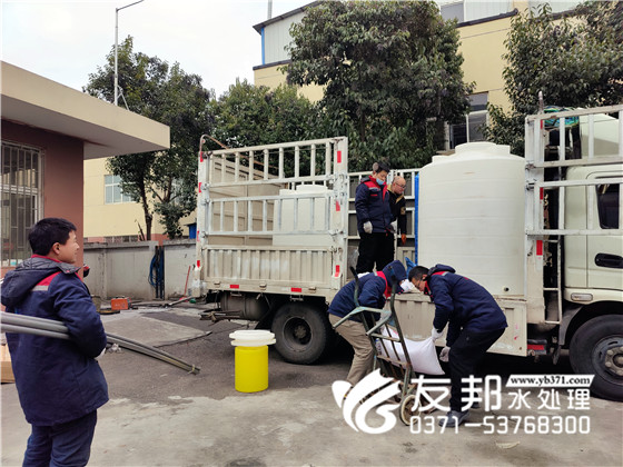 溫州西聯(lián)機(jī)械 10噸單級(jí)設(shè)備發(fā)貨7.jpg