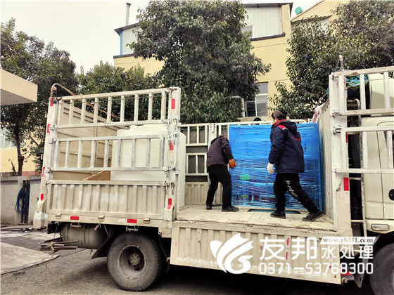 溫州西聯(lián)機(jī)械 10噸單級(jí)設(shè)備發(fā)貨9.jpg